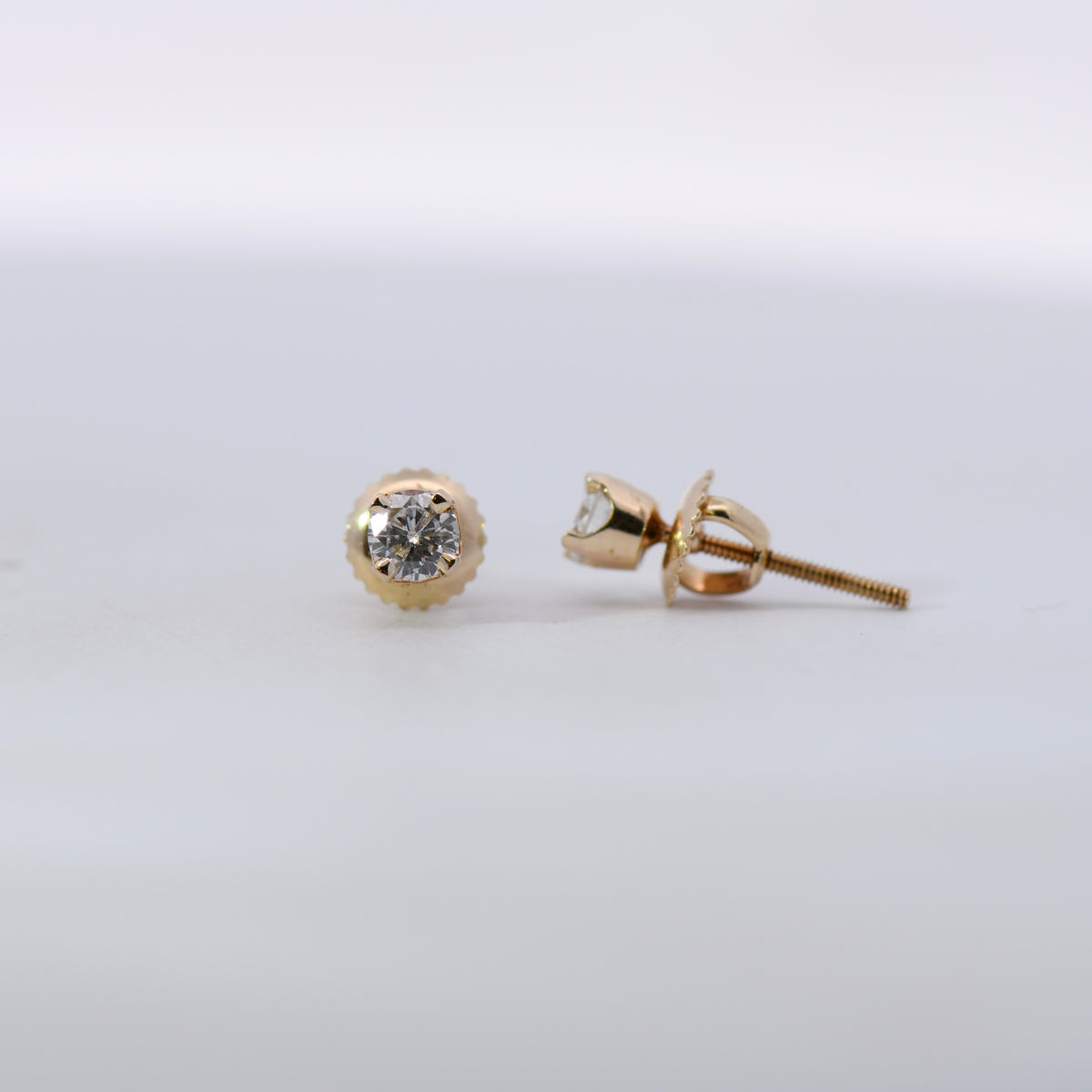 14K Yellow Gold Estate Natural Diamond Earrings